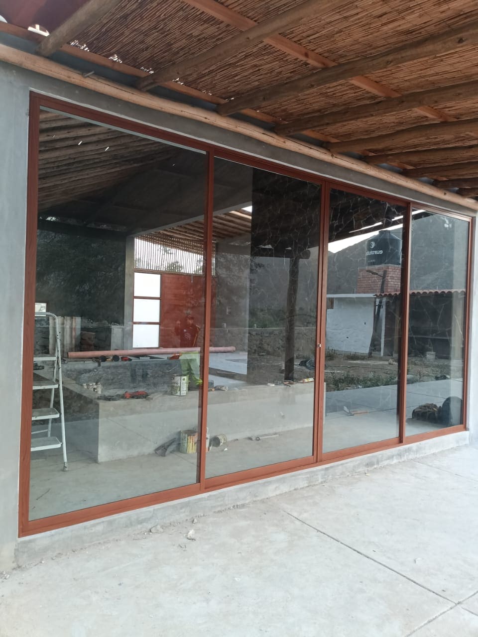 Ventanas y mamparas serie 25